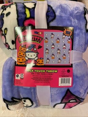 Hello Kitty Lavender and White Halloween Plush Throw